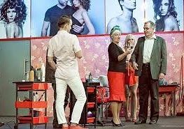 Wizyta w salonie „Szalone nożyczki” grafika