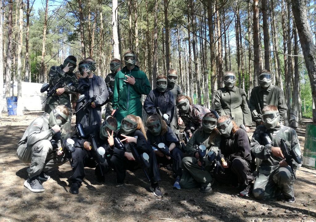 Paintballowy wyjazd klasy IIs grafika