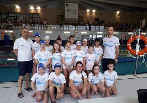 Udany debiut naszych uczniów na zawodach pływackich w Słupsku grafika