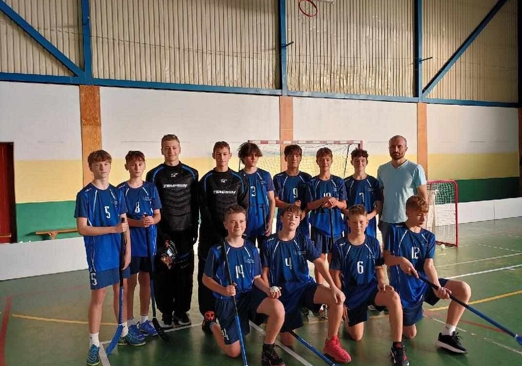 Miejskie zawody w Unihokeju grafika