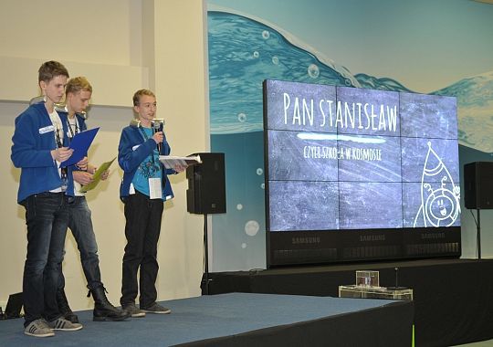 Uczniowie Gimnazjum nr 1 na Near Speace