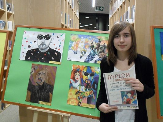 Pogodziła plastykę i rock n’rolla