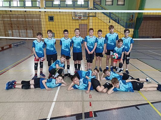 II miejsce w finale powiatowym w mini siatkówce chłopców