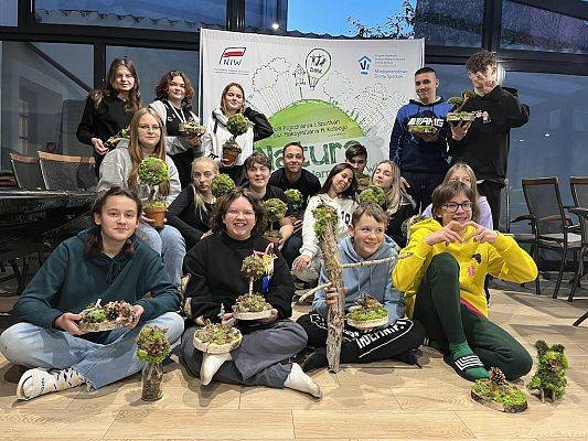 Projekt: Kąpiel leśna - jako trening uważności i solidarności z naturą