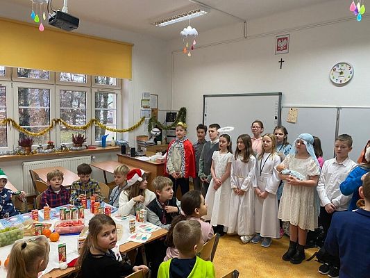 Wspólne kolędowanie w klasach