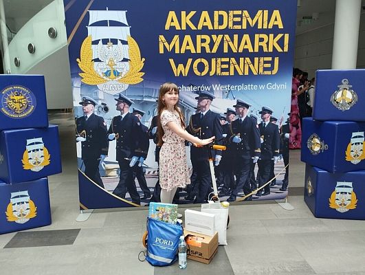 Laureatka i wyróżnienie w konkursie na projekt odblasku