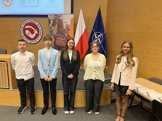 Wręczenie zaświadczeń laureatom i finalistom w Ogólnopolskim Konkursie Historycznym