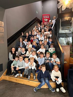 Wyjazd klas 2a i 2b do teatru