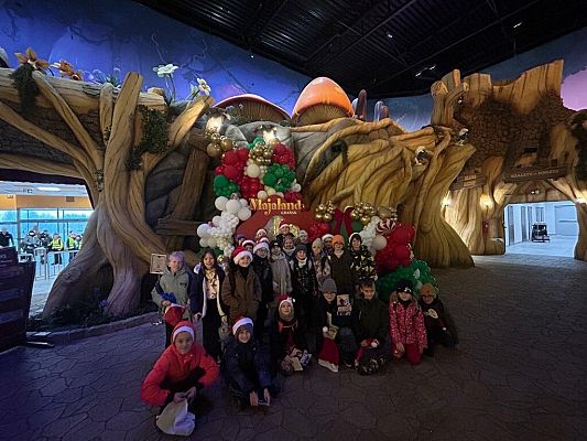 Bajkowa podróż drugoklasistów do Majalandu w Gdańsku