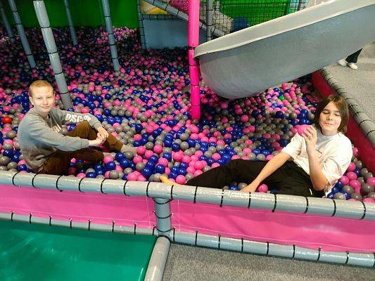 Wizyta w Parku Trampolin