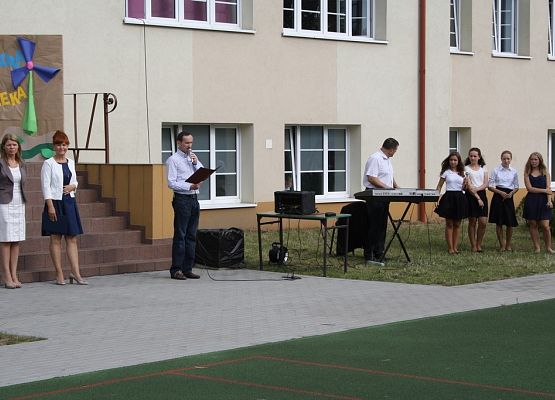 Żegnajcie wakacje, witaj szkoło! grafika