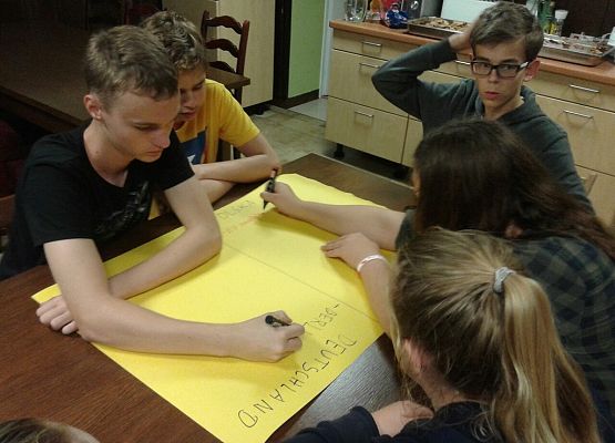 Polsko – niemiecka wymiana młodzieży –  warsztaty językowo-historyczne w Gdańsku:  „Es begann in Danzig….“ – „Zaczęło się w Gdańsku….“ grafika