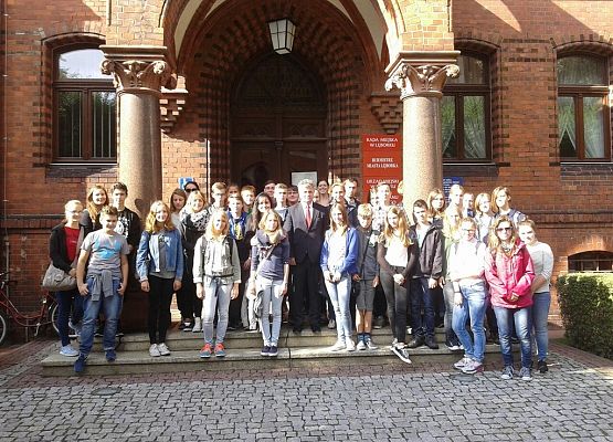 Polsko – niemiecka wymiana młodzieży –  warsztaty językowo-historyczne w Gdańsku:  „Es begann in Danzig….“ – „Zaczęło się w Gdańsku….“ grafika