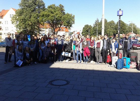 Polsko – niemiecka wymiana młodzieży –  warsztaty językowo-historyczne w Gdańsku:  „Es begann in Danzig….“ – „Zaczęło się w Gdańsku….“ grafika