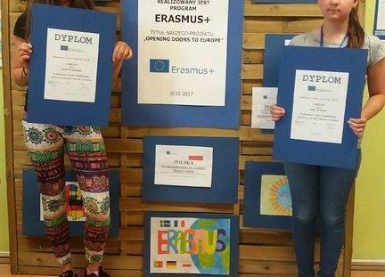 Erasmus+ grafika