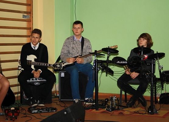 Śpiewaliśmy dla Ojczyzny - obchody Narodowego Święta Niepodległości. grafika