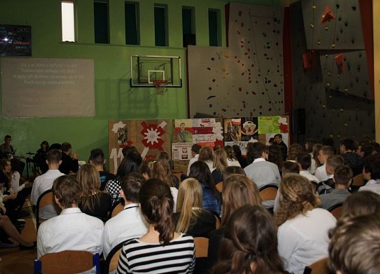 Śpiewaliśmy dla Ojczyzny - obchody Narodowego Święta Niepodległości. grafika