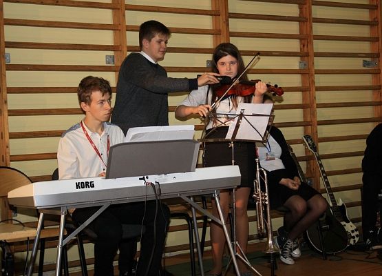 Śpiewaliśmy dla Ojczyzny - obchody Narodowego Święta Niepodległości. grafika