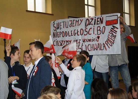 Śpiewaliśmy dla Ojczyzny - obchody Narodowego Święta Niepodległości. grafika