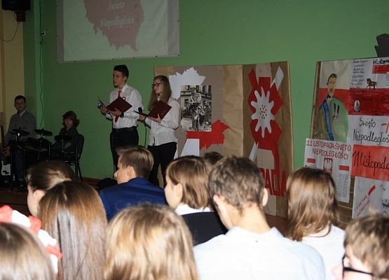 Śpiewaliśmy dla Ojczyzny - obchody Narodowego Święta Niepodległości. grafika