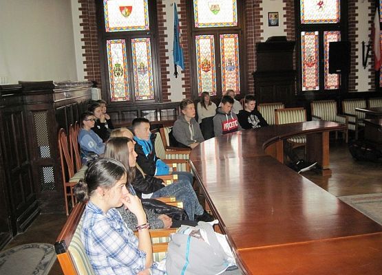 Klasa IIIb z wizytą w lęborskim Ratuszu grafika