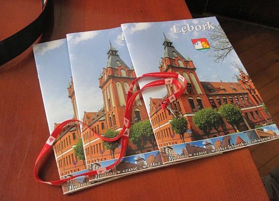 Klasa IIIb z wizytą w lęborskim Ratuszu grafika