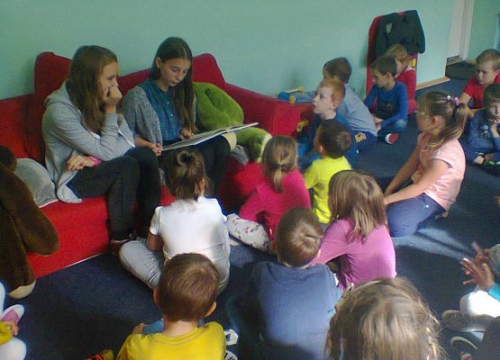 Wolontariusze w akcji grafika