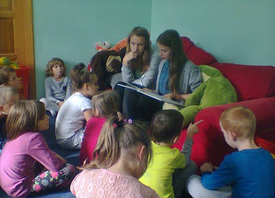 Wolontariusze w akcji grafika