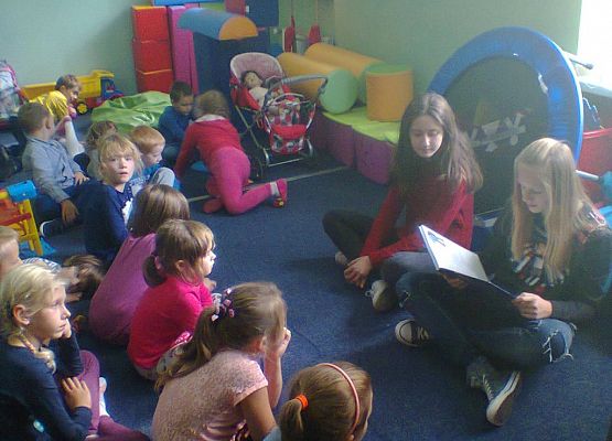 Wolontariusze w akcji grafika