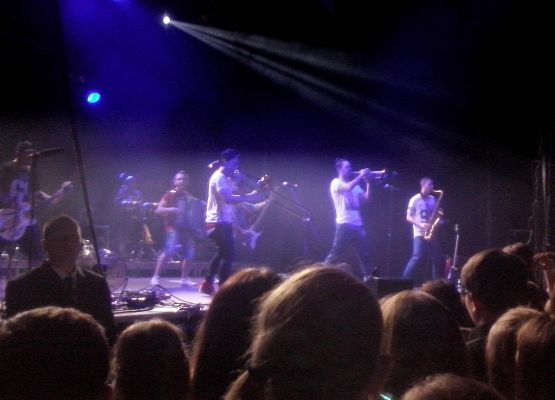 Rewelacyjny koncert zespołów: ,,100 %” i ,,Enej” w hali Gdynia Arena grafika