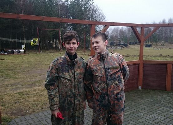 Paintballowe szaleństwo grafika