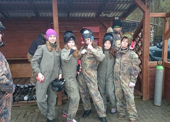 Paintballowe szaleństwo grafika