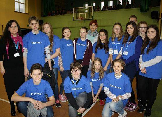 Turniej piłki siatkowej Erasmus+ grafika