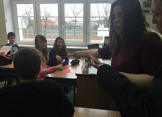 Miejcie dziś wesołe minki, bo są przecież walentynki! grafika