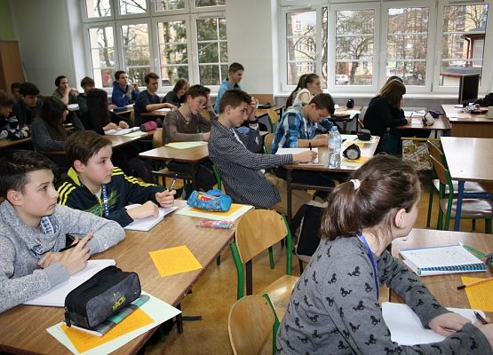 Ruch, magnetyzm i geometria grafika