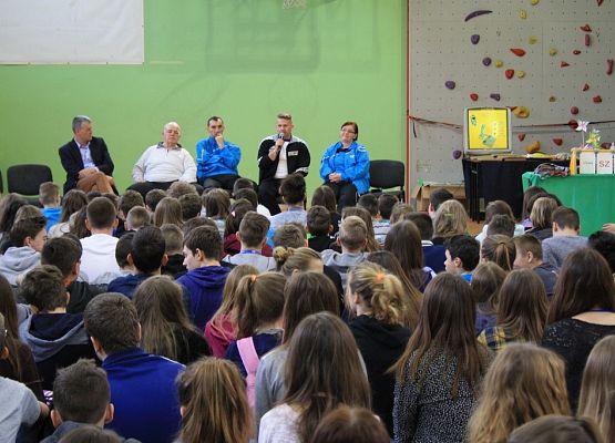 Siła człowieka tkwi w jego sercu grafika