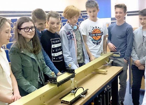 Laboratorium z fizyki grafika