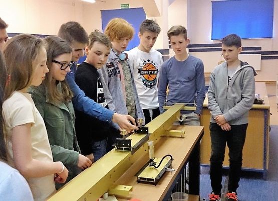 Laboratorium z fizyki grafika