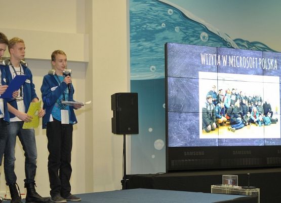 Uczniowie Gimnazjum nr 1 na Near Speace grafika