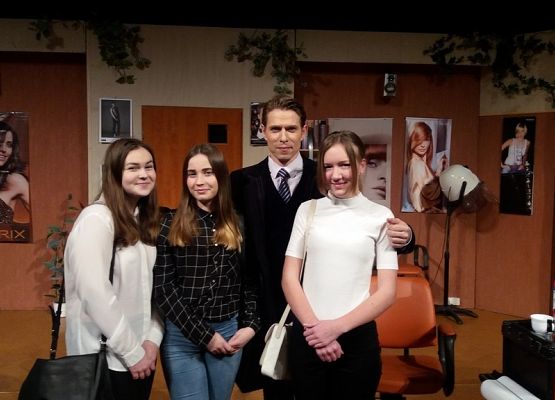 „Szalone nożyczki” w Teatrze Muzycznym w Gdyni grafika