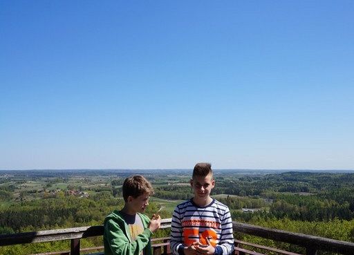 Pierwszoklasiści w Będominie grafika