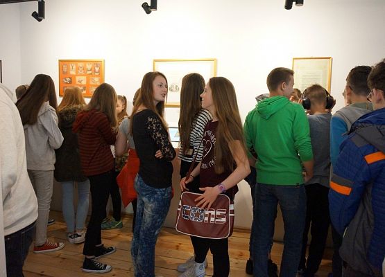 Pierwszoklasiści w Będominie grafika