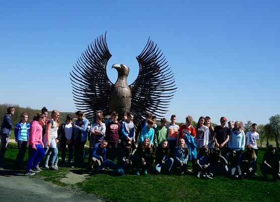 Pierwszoklasiści w Będominie grafika