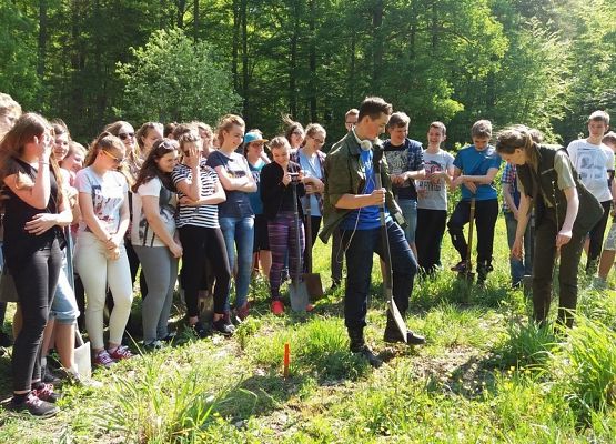 Grupa  Erasmus+   na spotkaniu z pracownikami Nadleśnictwa Lębork grafika