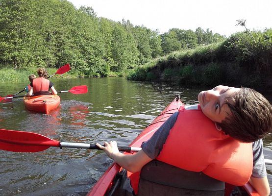 Spływ kajakowy z klasą IIs grafika