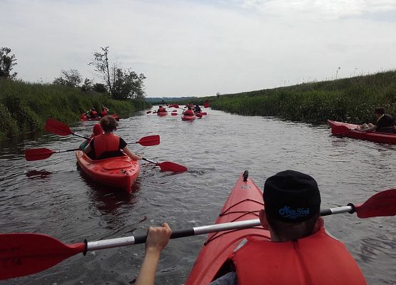 Spływ kajakowy z klasą IIs grafika