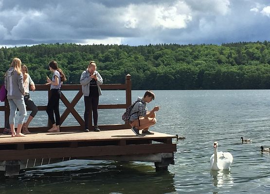 Z językiem przez świat grafika