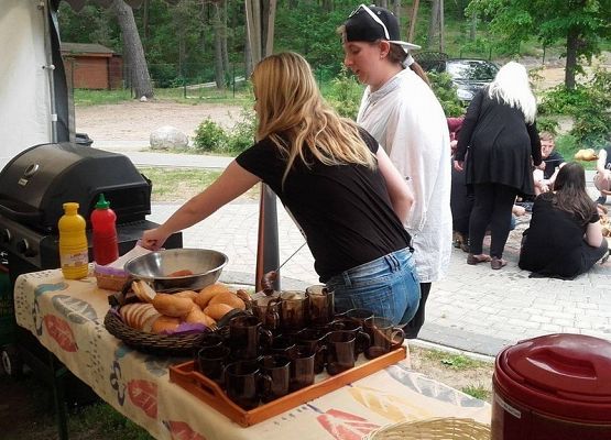 Trzecioklasiści na biwaku grafika