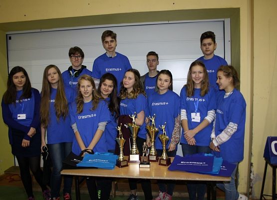 Erasmus+ na półmetku grafika