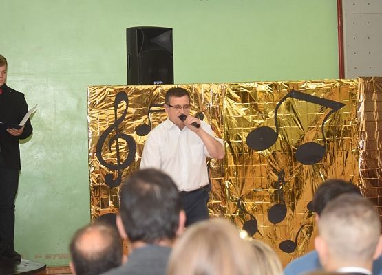 Eurowizja z ,, Erasmus+” grafika